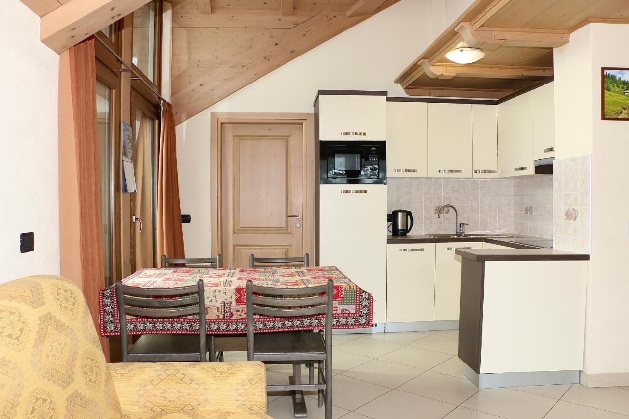 Casa Peri Apartment Livigno Bagian luar foto